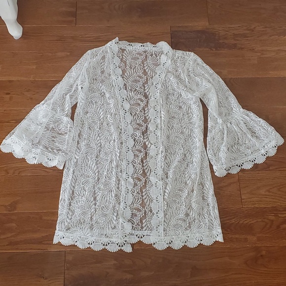 🔥Sale🔥White lace swim coverup - Picture 4 of 10
